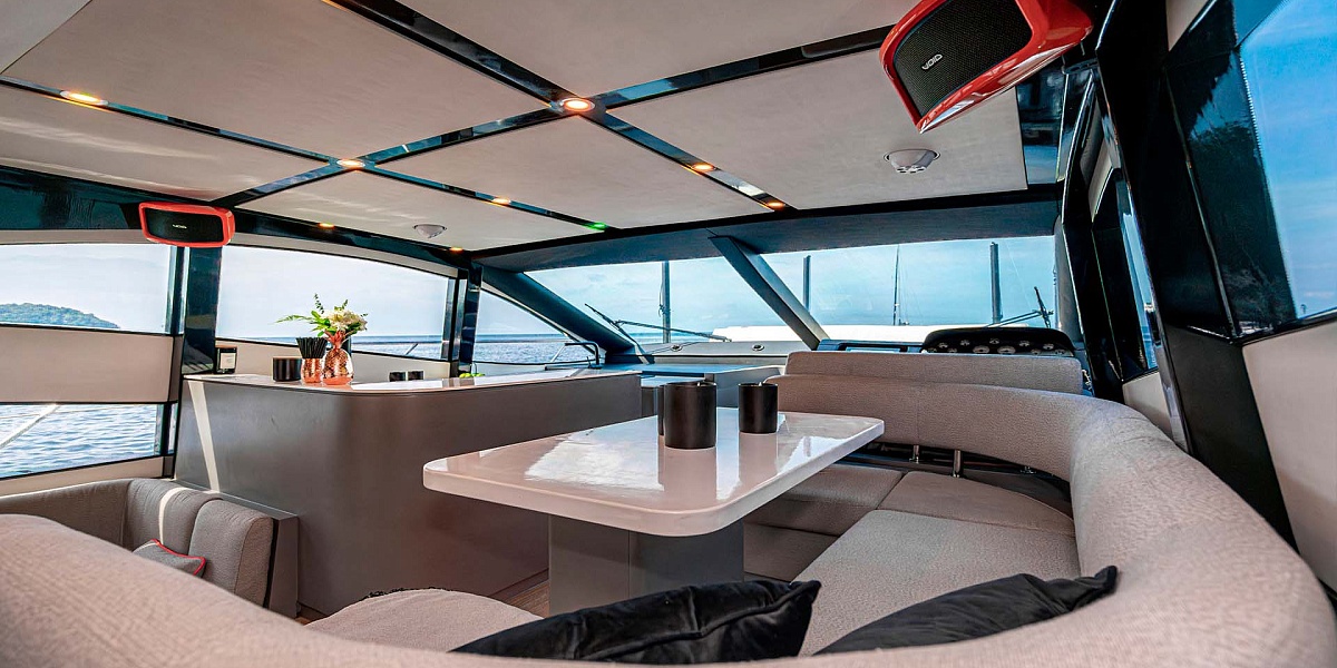 Аренда моторной яхты Azimut 55 Hype на Пхукете